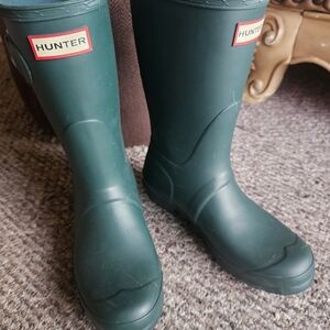 Hunter Dark Green Waterproof Rainboots Size 8 Used